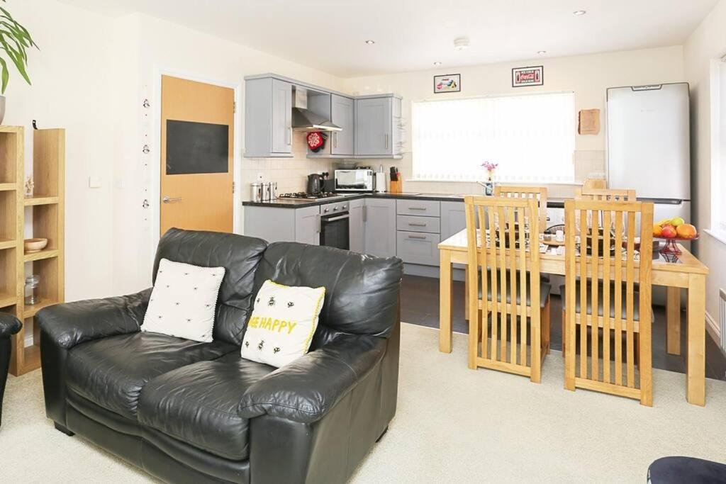 3Bed/2Bath Duplex Apartment - Pure Bliss Belfast Exterior foto